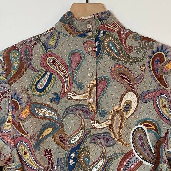 The Wyndham Collection Vintage Mock Neck Paisley Blouse Size 6 70s - Picture 5 of 5